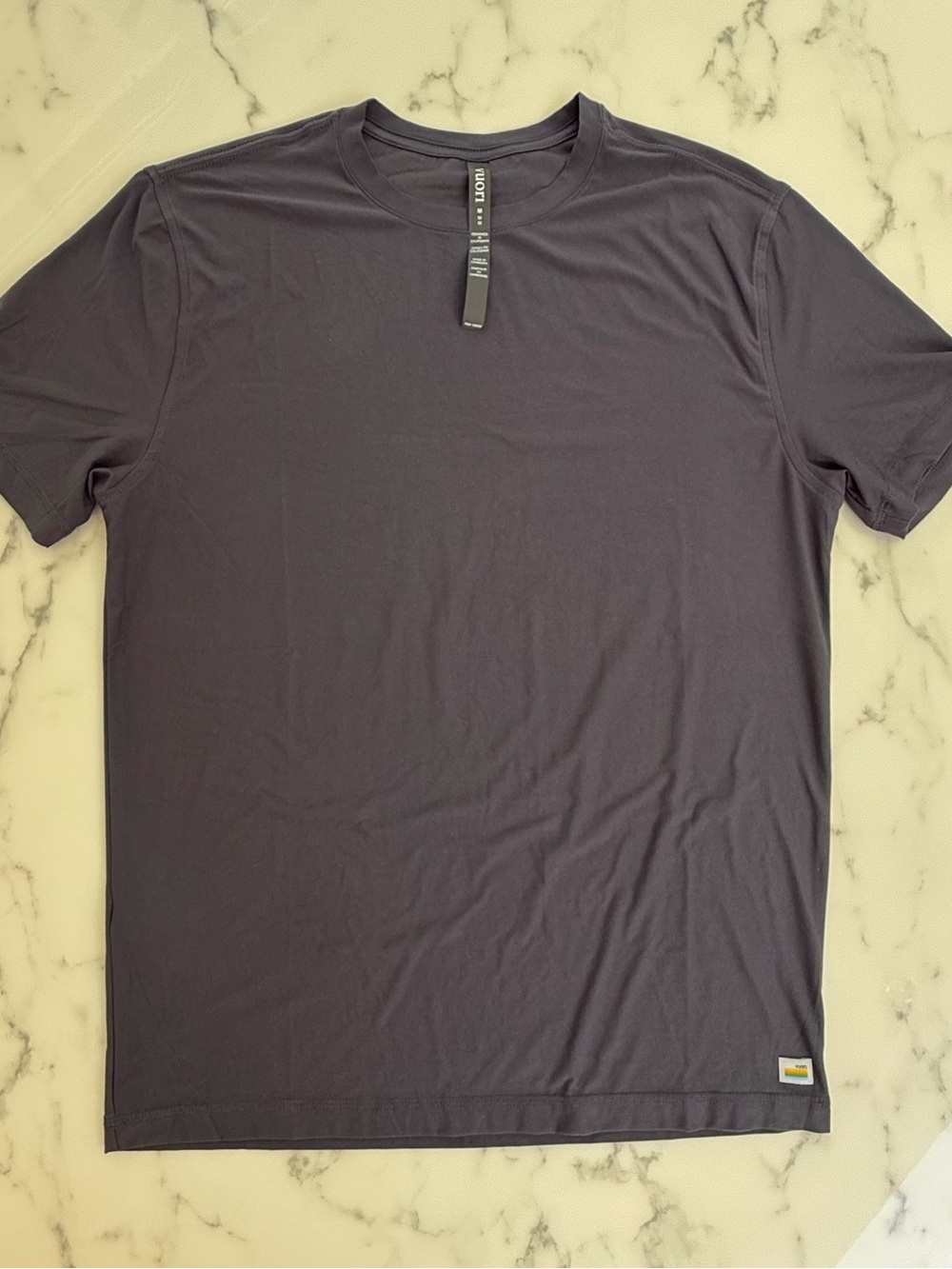 Vuori Men’s Short Sleeve Ponto Performance Tee in Black Heather - Size M